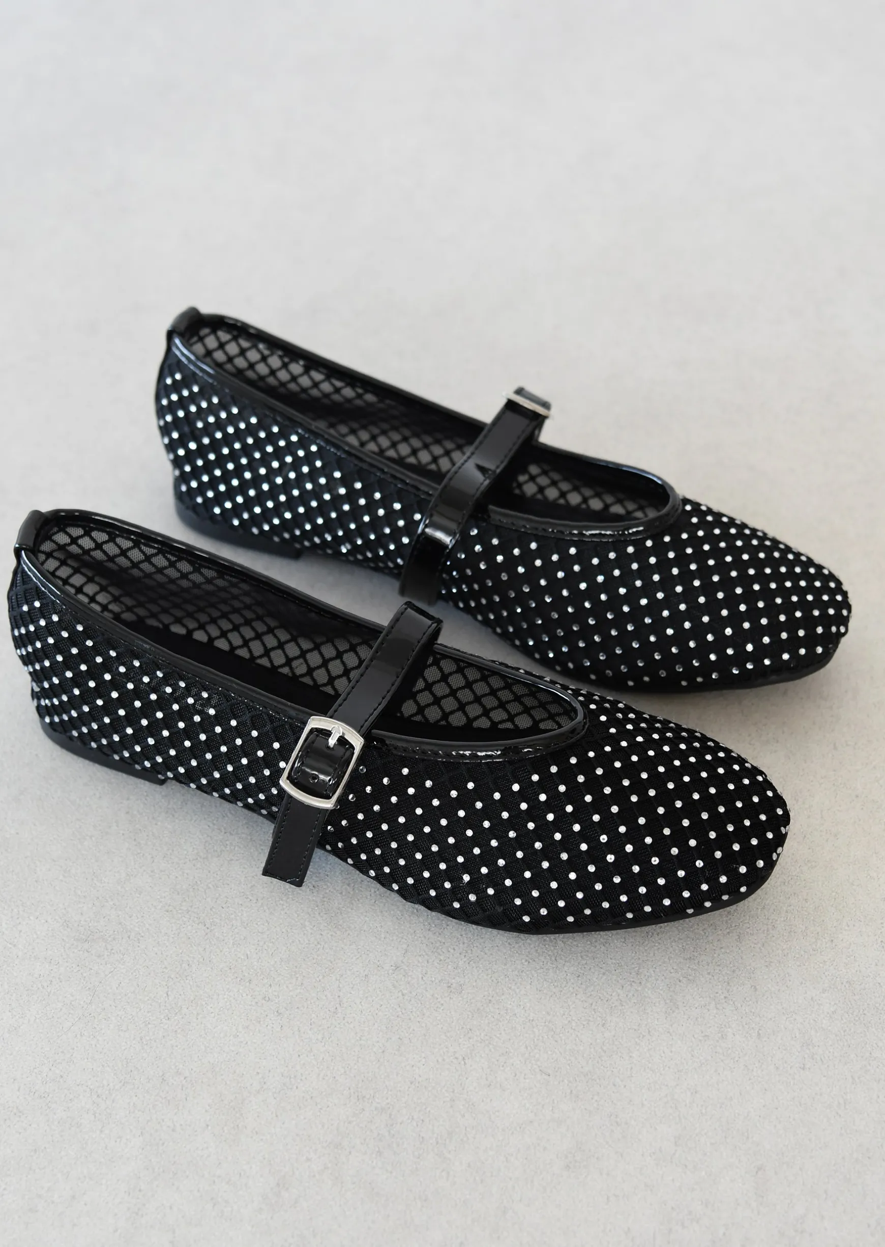 Sandales Plates^Outfitbook Ballerines plates en tulle avec stass