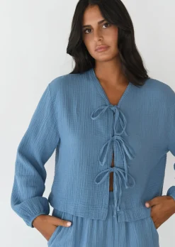 Chemises L Blouses | Hauts^Outfitbook Blouse texturée à nouer BLEU