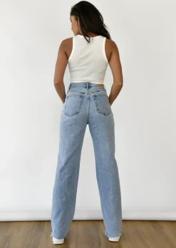 Jeans^Outfitbook Jean droit avec bouton asymétrique