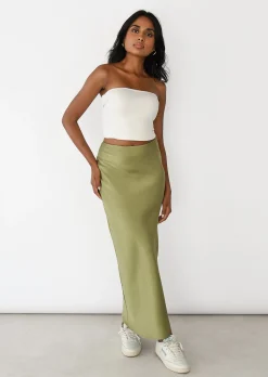 Jupes^Outfitbook Jupe en satin mi longue VERT