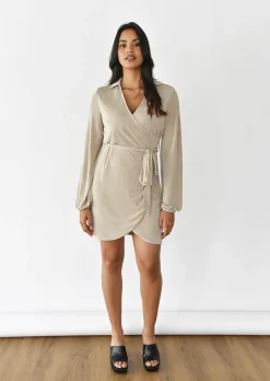 Robes^Outfitbook Robe cache-coeur fluide BEIGE