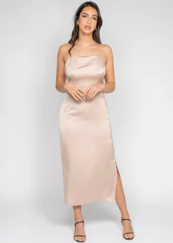 Robes^Outfitbook Robe en satin fendue beige