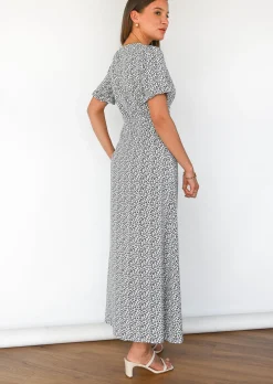Robes^Outfitbook Robe longue cache coeur fleurie Noir