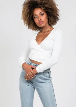 Hauts^Outfitbook Top cache-coeur côtelé blanc